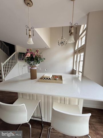 320 WYNDALE DR, Chalfont, PA 18914