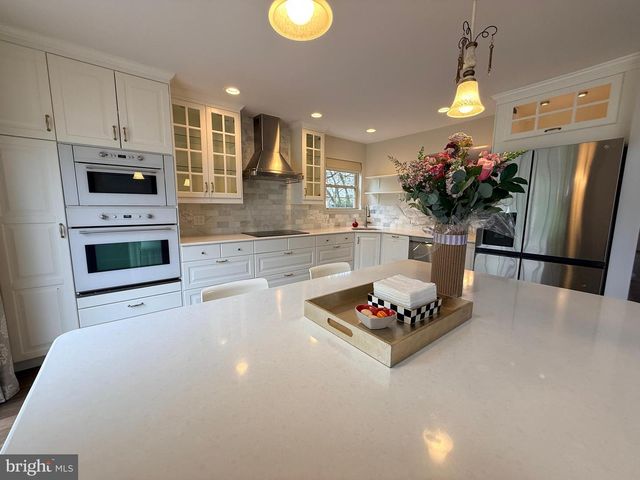 320 WYNDALE DR, Chalfont, PA 18914