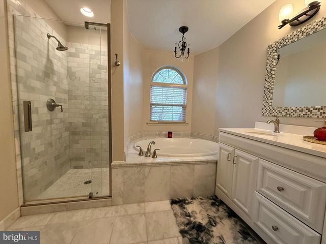 320 WYNDALE DR, Chalfont, PA 18914