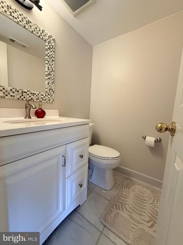 320 WYNDALE DR, Chalfont, PA 18914