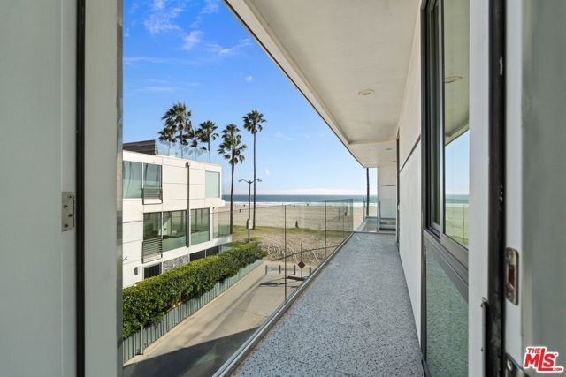 2419 Ocean Front Walk, Venice (los Angeles), CA 90291