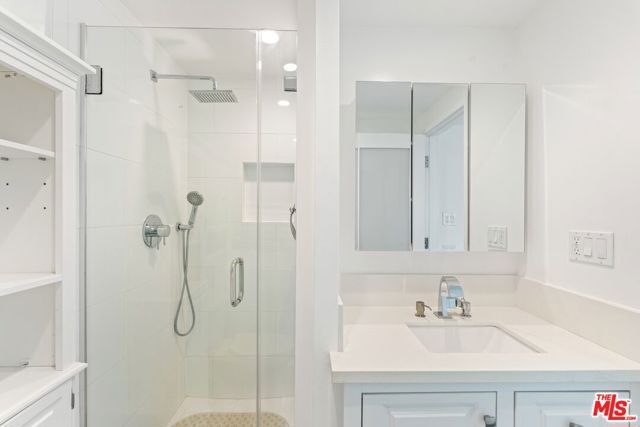 2419 Ocean Front Walk, Venice (los Angeles), CA 90291