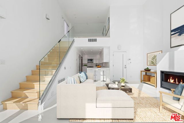 2419 Ocean Front Walk, Venice (los Angeles), CA 90291