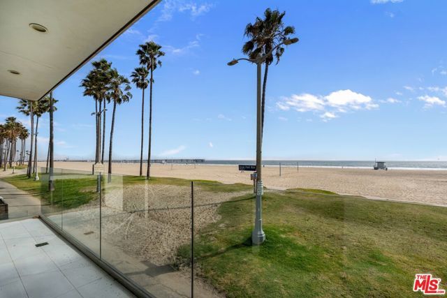 2419 Ocean Front Walk, Venice (los Angeles), CA 90291