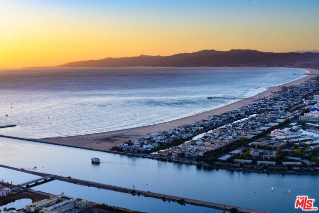 2419 Ocean Front Walk, Venice (los Angeles), CA 90291