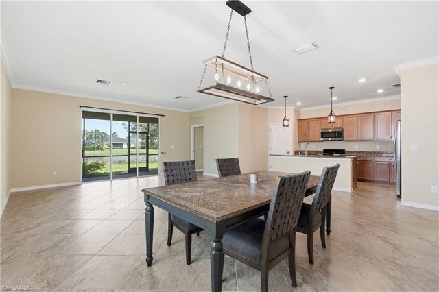 2007 Parson ST, Naples, FL 34120
