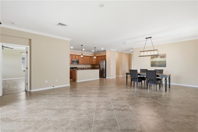 2007 Parson ST, Naples, FL 34120