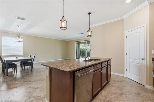 2007 Parson ST, Naples, FL 34120