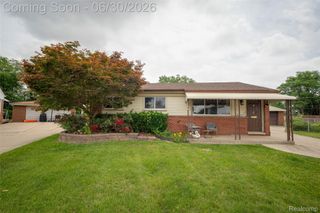 16944 Hans Court, Fraser, MI 48026