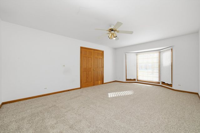 2487 Worthington Drive, Aurora, IL 60506