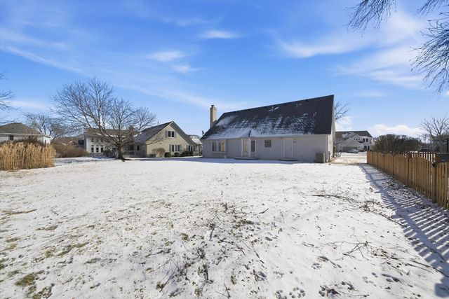 2487 Worthington Drive, Aurora, IL 60506