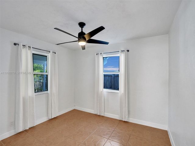 920 NE 34th Ct 920, Oakland Park, FL 33334