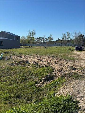 532 County Road 3550, Cleveland, TX 77327