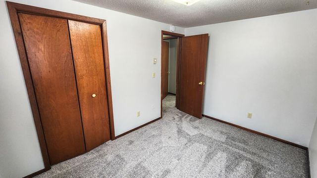 1334 17th Street S, Fargo, ND 58103