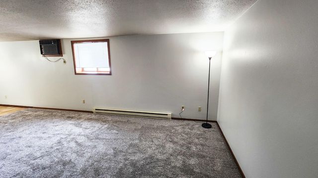 1334 17th Street S, Fargo, ND 58103