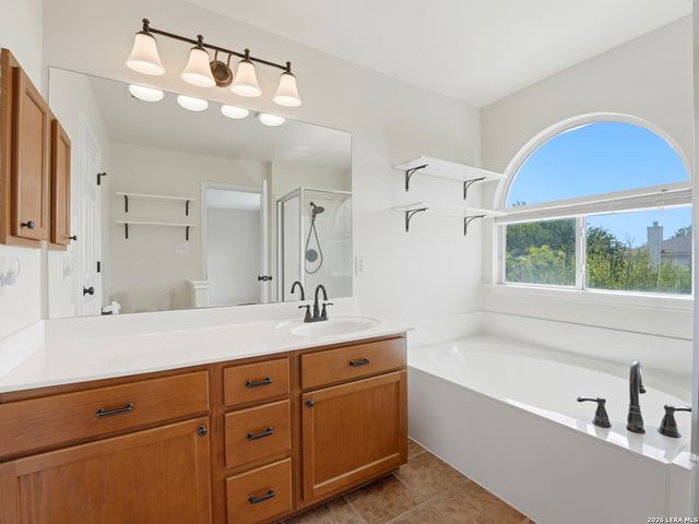 9722 Pony Spur, San Antonio, TX 78254