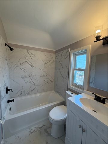 3309 Woodvue Dr, Whitehall, PA 15227