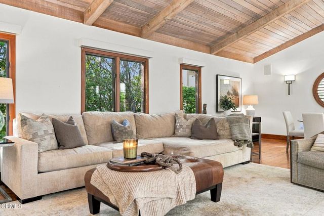 1476 Pathfinder Avenue, Westlake Village, CA 91362