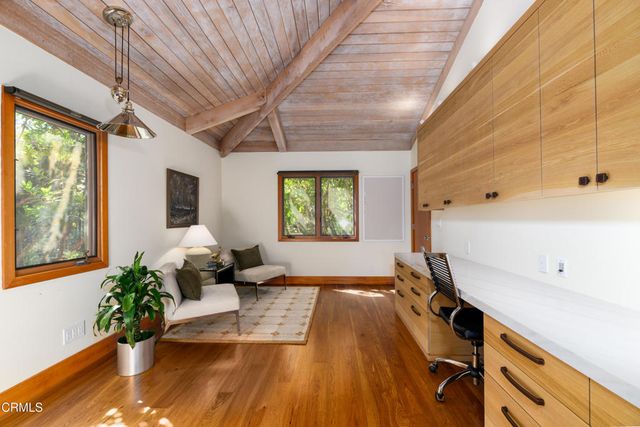 1476 Pathfinder Avenue, Westlake Village, CA 91362