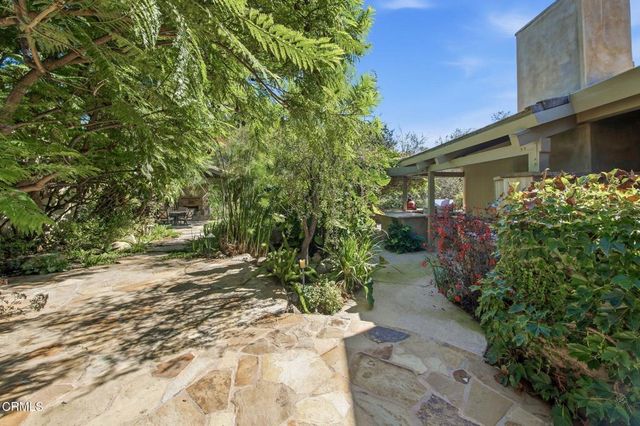 1476 Pathfinder Avenue, Westlake Village, CA 91362