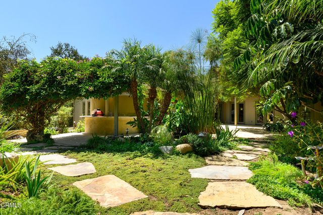 1476 Pathfinder Avenue, Westlake Village, CA 91362