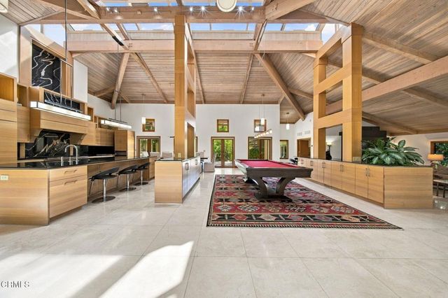 1476 Pathfinder Avenue, Westlake Village, CA 91362
