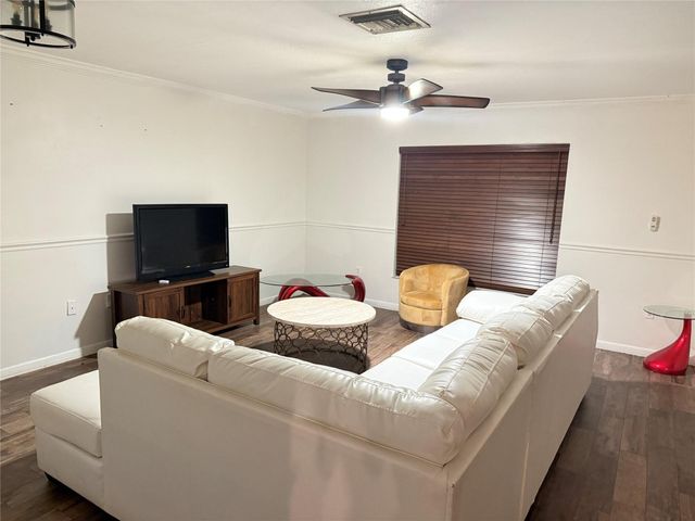 10843 NW 8th Street 10843, Pembroke Pines, FL 33026