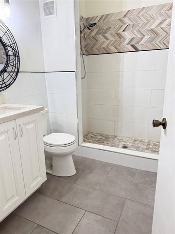 10843 NW 8th Street 10843, Pembroke Pines, FL 33026