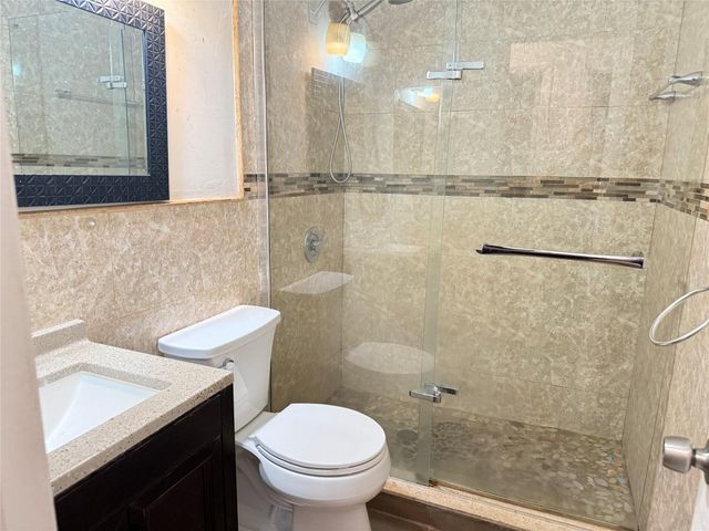 10843 NW 8th Street 10843, Pembroke Pines, FL 33026