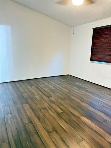 10843 NW 8th Street 10843, Pembroke Pines, FL 33026