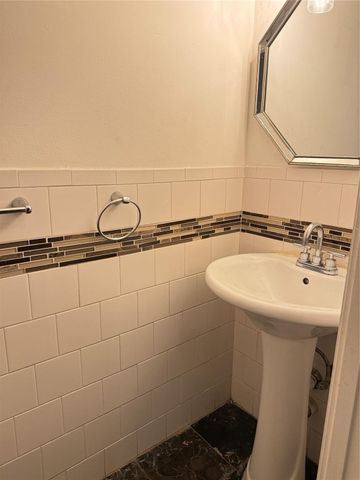 10843 NW 8th Street 10843, Pembroke Pines, FL 33026