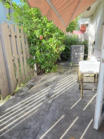 10843 NW 8th Street 10843, Pembroke Pines, FL 33026