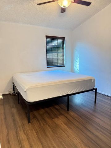 10843 NW 8th Street 10843, Pembroke Pines, FL 33026