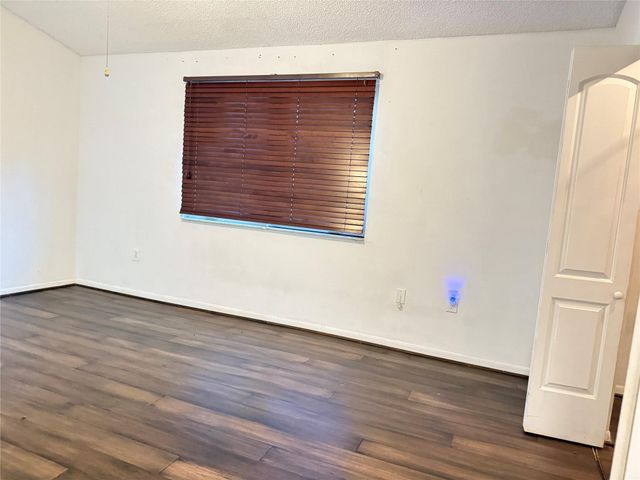 10843 NW 8th Street 10843, Pembroke Pines, FL 33026