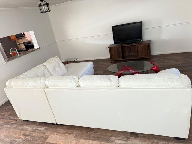 10843 NW 8th Street 10843, Pembroke Pines, FL 33026