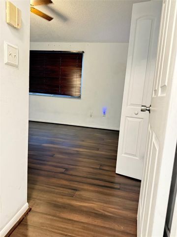 10843 NW 8th Street 10843, Pembroke Pines, FL 33026