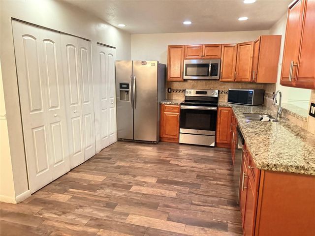 10843 NW 8th Street 10843, Pembroke Pines, FL 33026