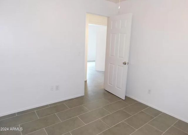 2874 W Muriel Drive, Phoenix, AZ 85053