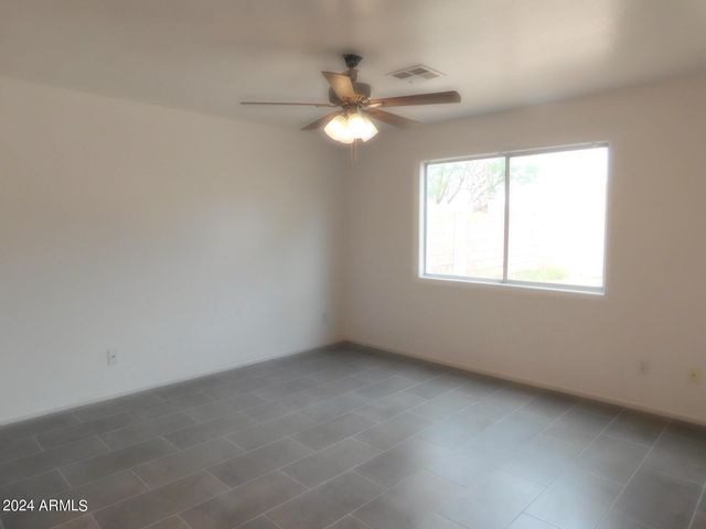 2874 W Muriel Drive, Phoenix, AZ 85053