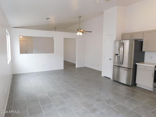 2874 W Muriel Drive, Phoenix, AZ 85053
