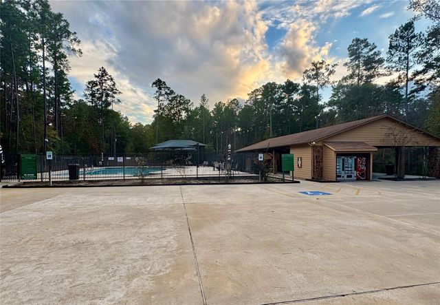 26680 Pools Creek Drive, Huntsville, TX 77320