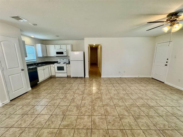 26680 Pools Creek Drive, Huntsville, TX 77320