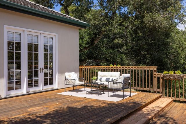 25748 Paseo El Cajon, Monterey, CA 93940