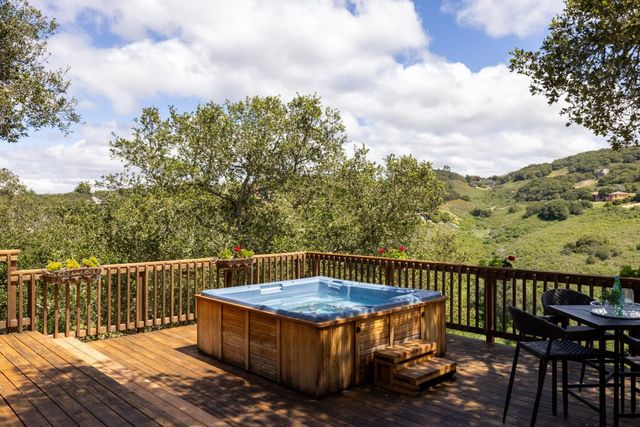 25748 Paseo El Cajon, Monterey, CA 93940