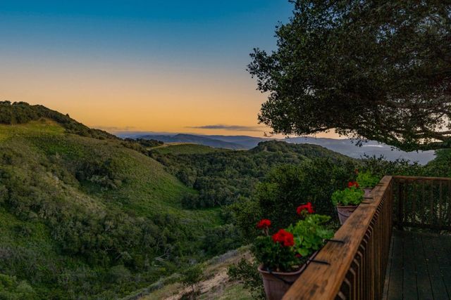 25748 Paseo El Cajon, Monterey, CA 93940