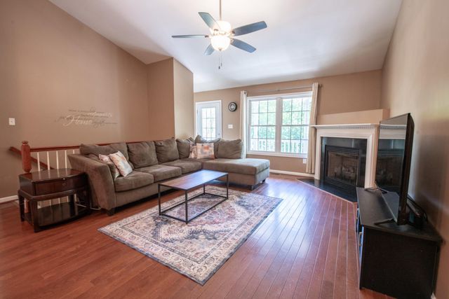 189 VIEW DR, Front Royal, VA 22630