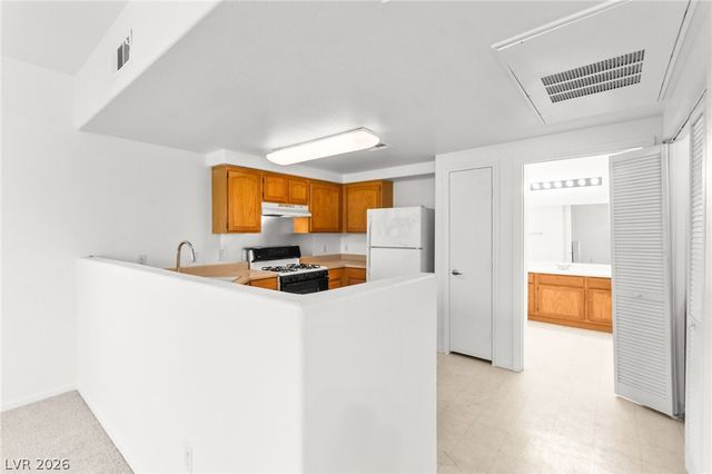 3400 Cabana Drive 2036, Las Vegas, NV 89122