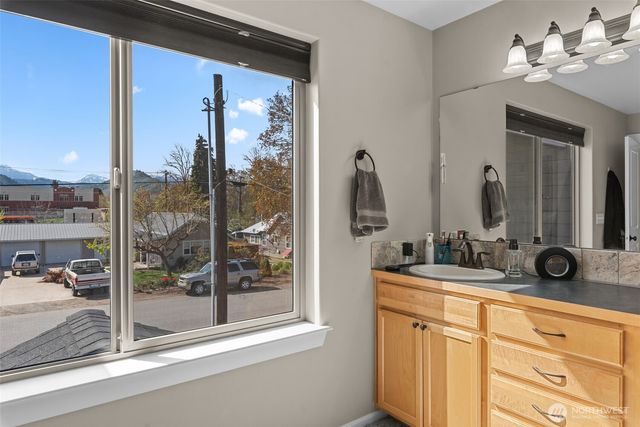 307 Chapel Street, Cashmere, WA 98815