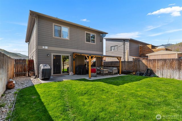 307 Chapel Street, Cashmere, WA 98815