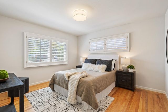 551 Hawthorne Court, Los Altos, CA 94024